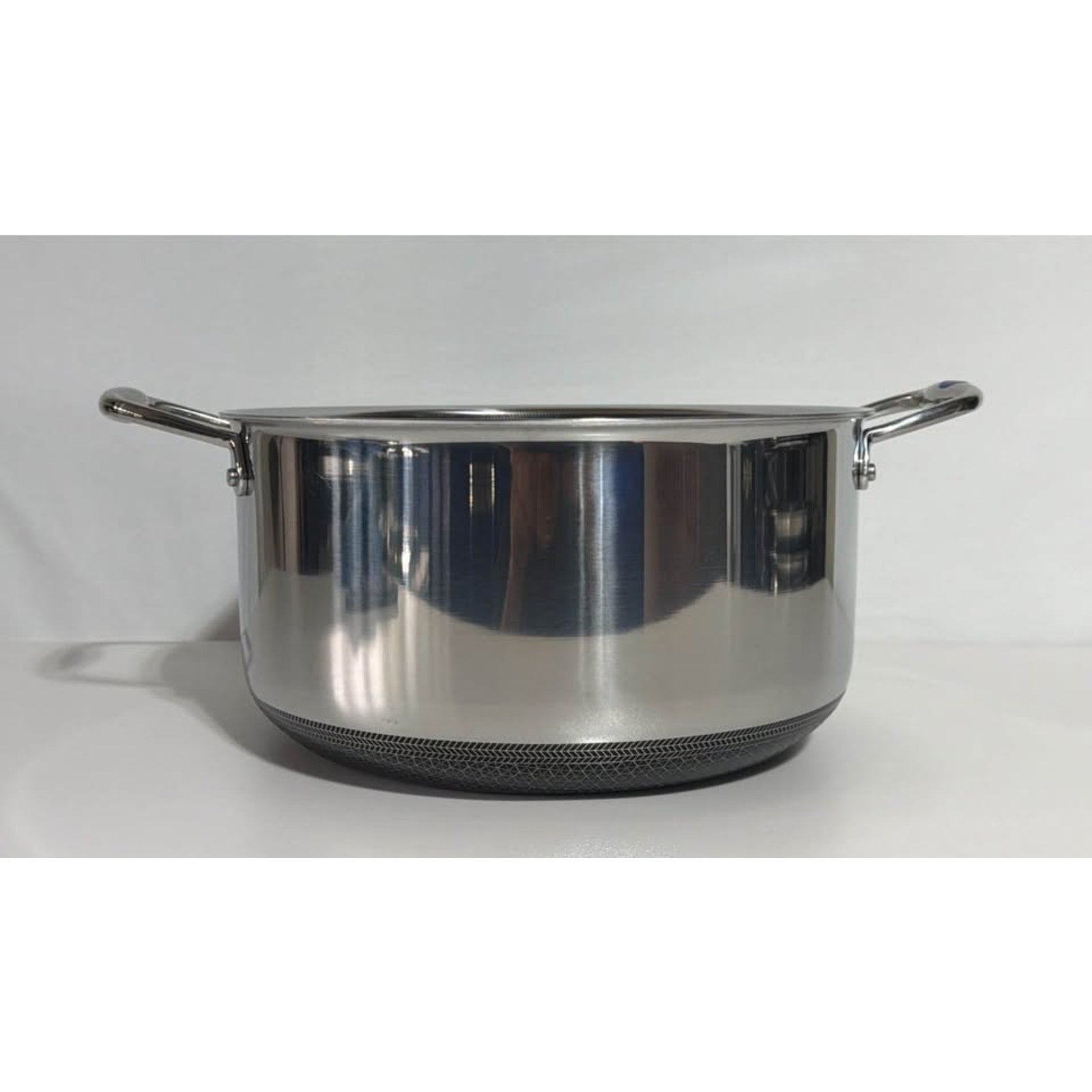 HexClad 8 Quart Hybrid Stockpot - Like New with Cosmetic Flaws