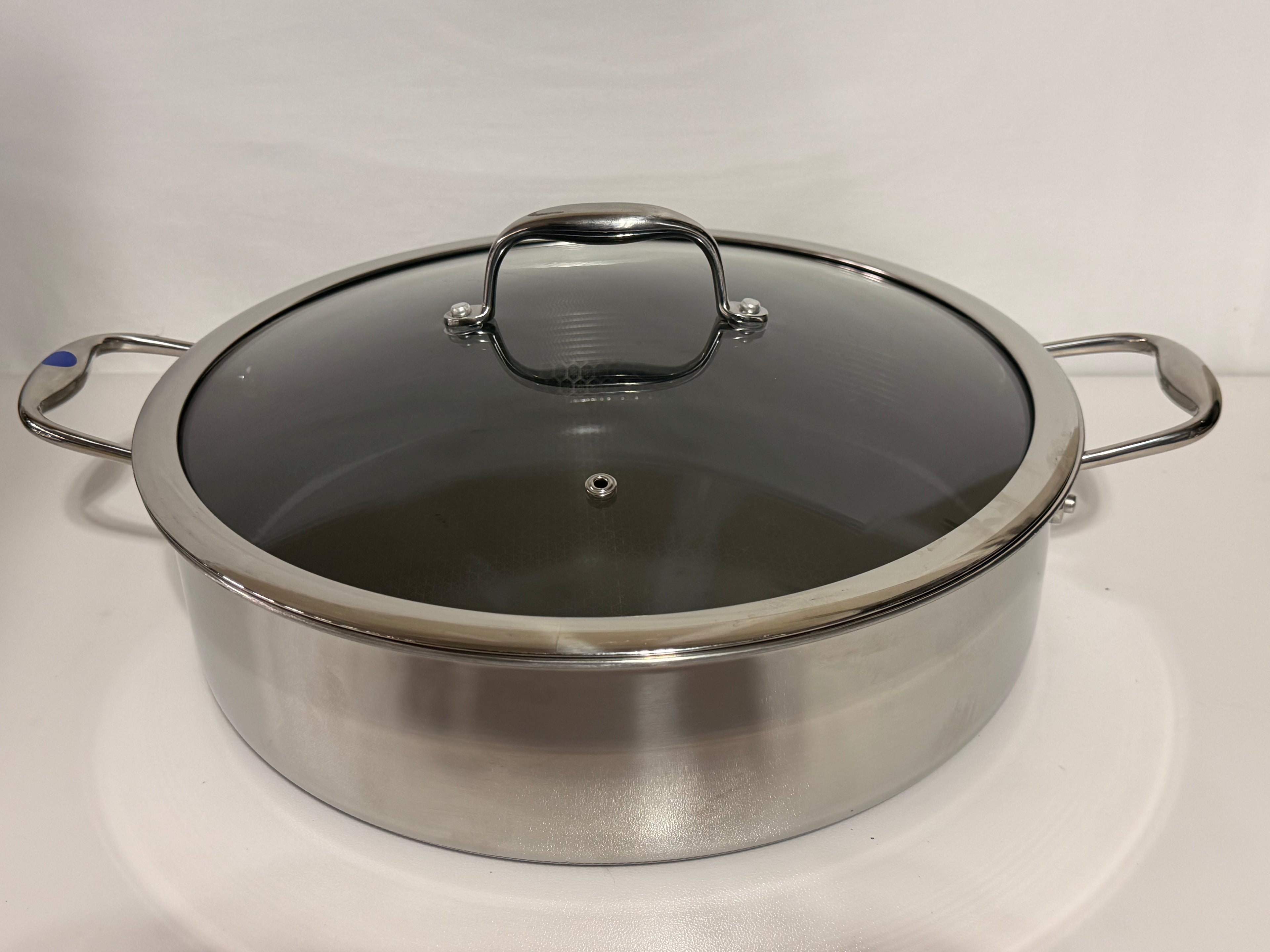 Hybrid Deep Sauté Pan/Chicken Fryer 7-Qt with Lid - Like New with Cosmetic Flaws