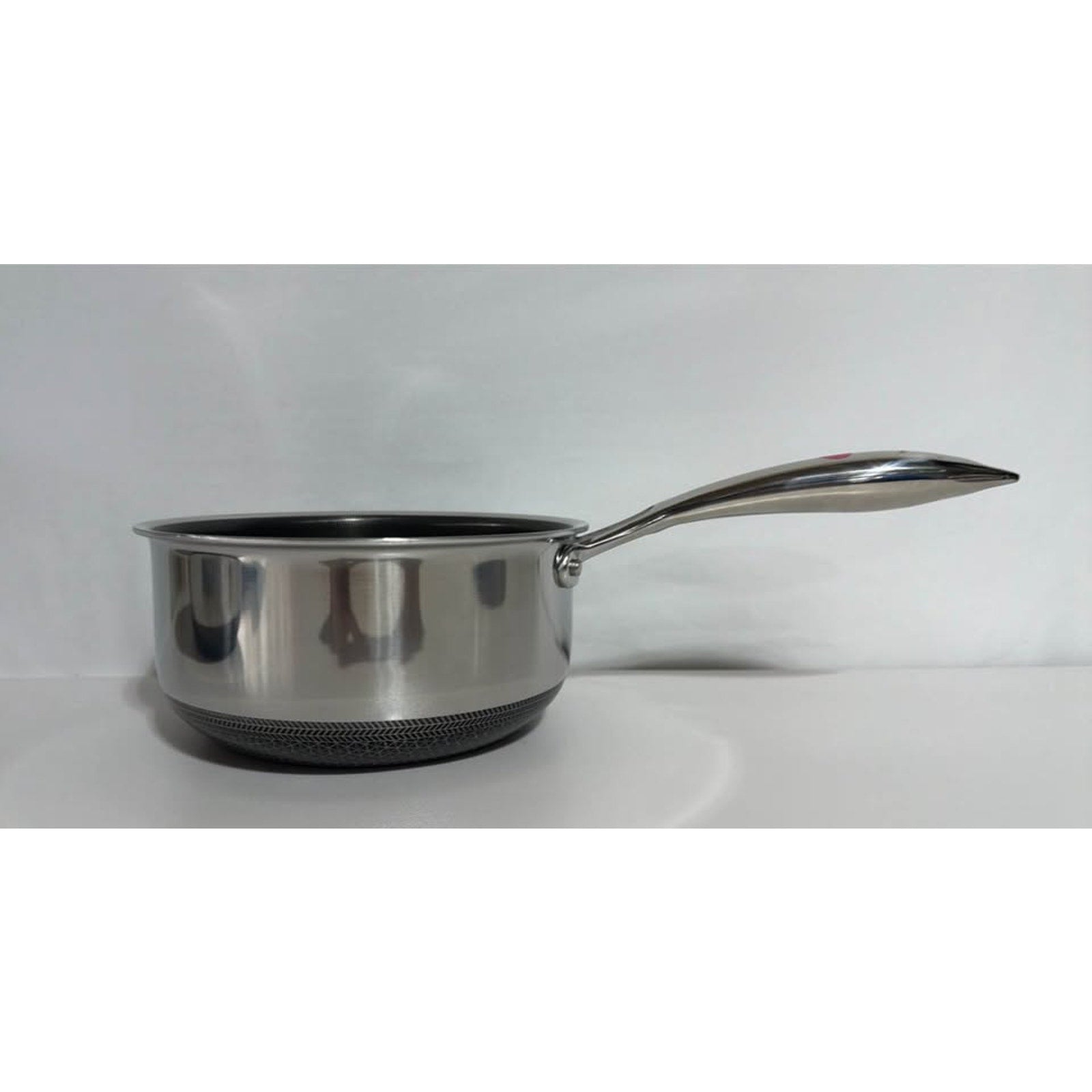 HexClad 2 Quart Hybrid Sauce Pan - Like New with Cosmetic Flaws